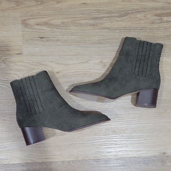 LOFT Shoes - Olive Green Suede Ankle Boots